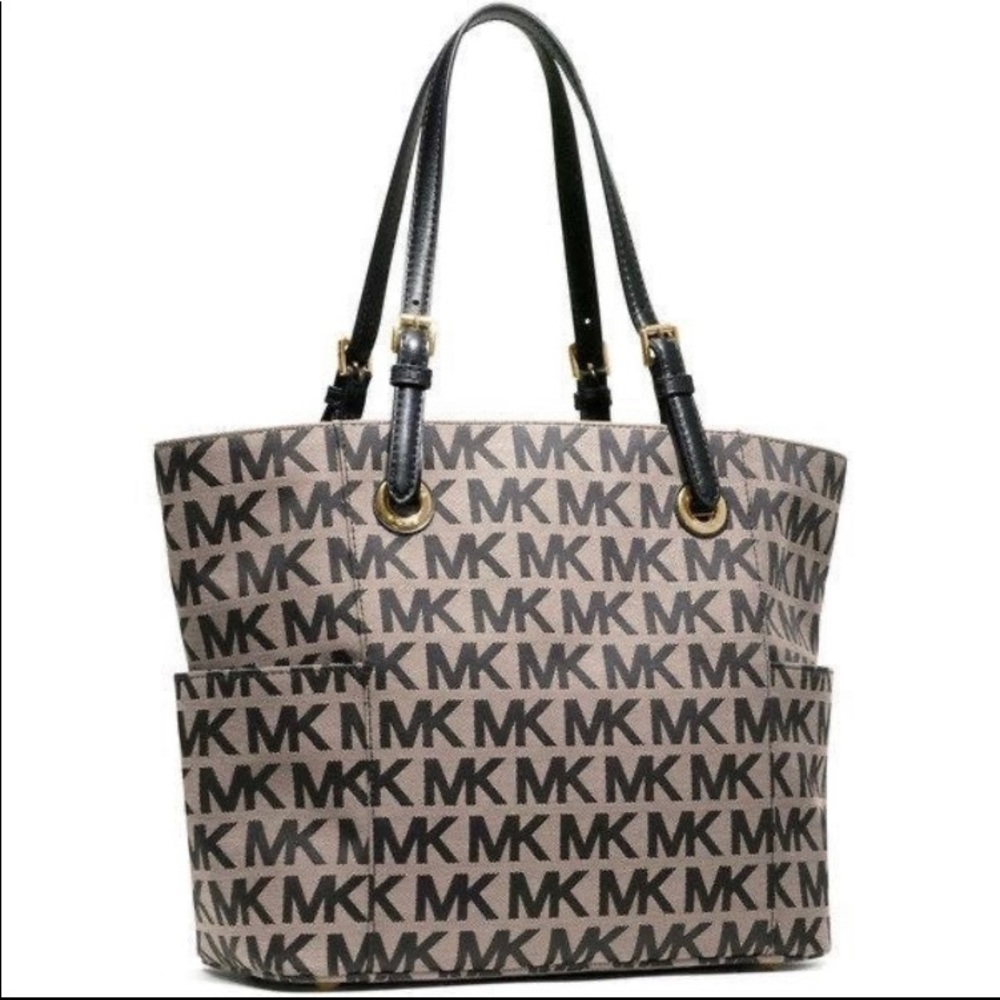 LIKE NEW❗️AUTHENTIC MICHAEL KORS JET SET MONOGRAM TOTE